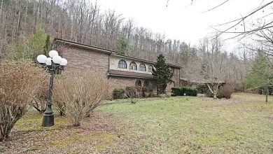 Photo of Spacious Brick Home on 17 Acres in Paintsville, Kentucky