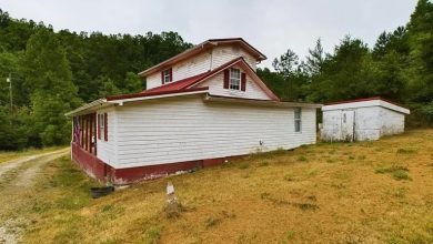 Photo of Charming Farmhouse on 71 Acres in Flatgap, Kentucky