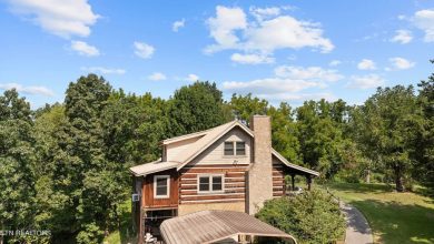 Photo of Peaceful 4-Bedroom Log Home on 28 Acres in Seymour, Tennessee