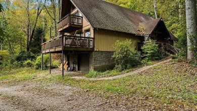 Photo of Mountain Retreat on 13 Acres: Fixer-Upper with Great Potential