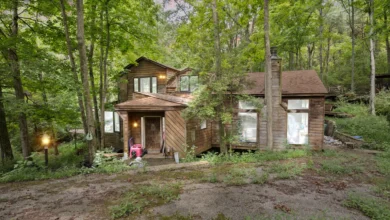 Photo of Private Kentucky Retreat – 4BR Home with Barns, Pond & 43 Acre