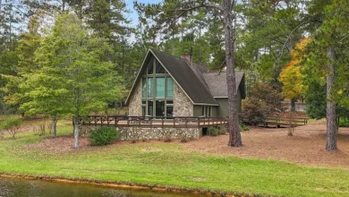 Photo of Historic 161-Acre Lakefront Estate with Multiple Residences Near Thomaston, GA