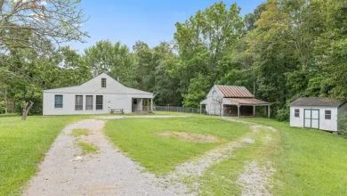 Photo of $199,900 – 3-Bedroom Home with Barn on 9.3 Acres – Rockwood, TN