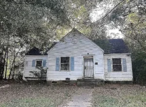 Photo of Fixer-Upper with Huge Potential