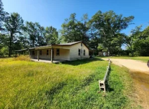 Photo of Lots of potential to make this home shine again