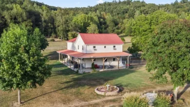 Photo of Hunter’s Paradise Meets Country Farmstead – 136± Acres with Free Gas!