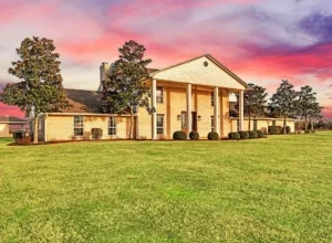 Photo of 35-Acre Luxury Ranch Estate